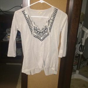 Dress shirt, sleeves are actually cropped